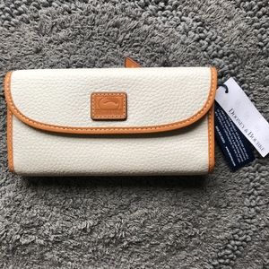 Dooney & Bourke Cream Patterson Clutch Wallet